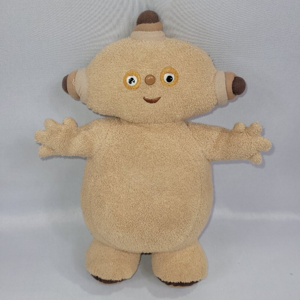 In The Night Garden 11" Musical Talking 2006 Plush Makka Pakka by Hasbro